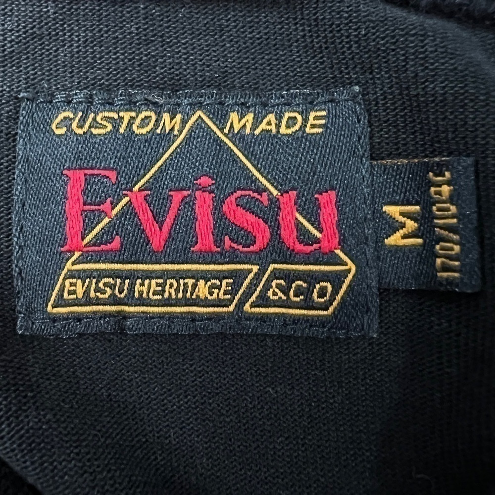 Rare EVISU Allover Logo Tee Shirt - Picture 6 of 6